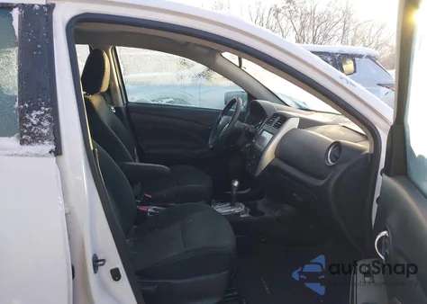 2019 Nissan Versa 1.6 Sv z USA, uszkodzony, nr VIN 3N1CN7AP0KL848973